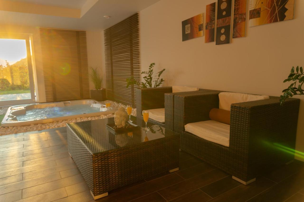 Private Family Villa Будаорш Экстерьер фото