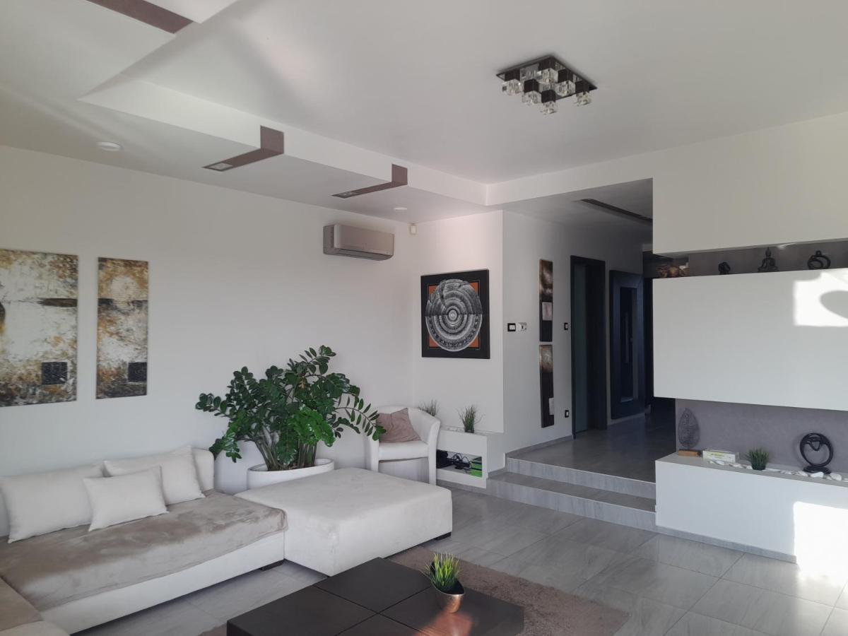 Private Family Villa Будаорш Экстерьер фото