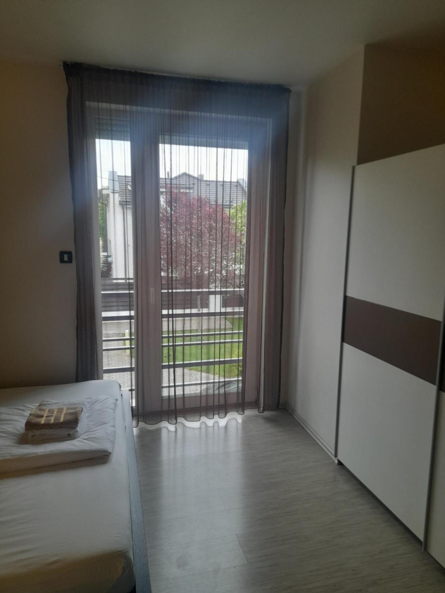 Private Family Villa Будаорш Экстерьер фото
